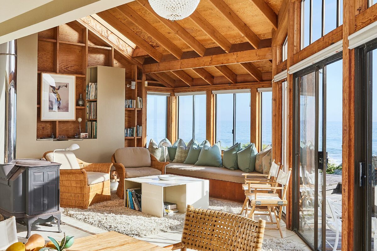 WardRicke's tweet photo. Asking $6 million, the modern, William Turnbull Jr.-designed house on Monterey Bay lets the surrounding landscape speak for itself .. https://t.co/IUNWxqgiAT https://t.co/EoBxTaobOK
