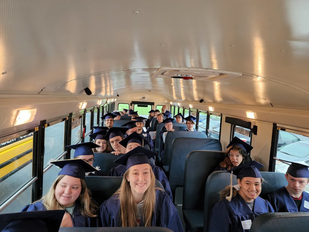 EisWorkforce's tweet photo. This is a GREAT day to be a Panther! Senior Walk is a wonderful tradition! So exciting to see these all grown up and ready to take on the world! https://t.co/nVQKIbs3tN