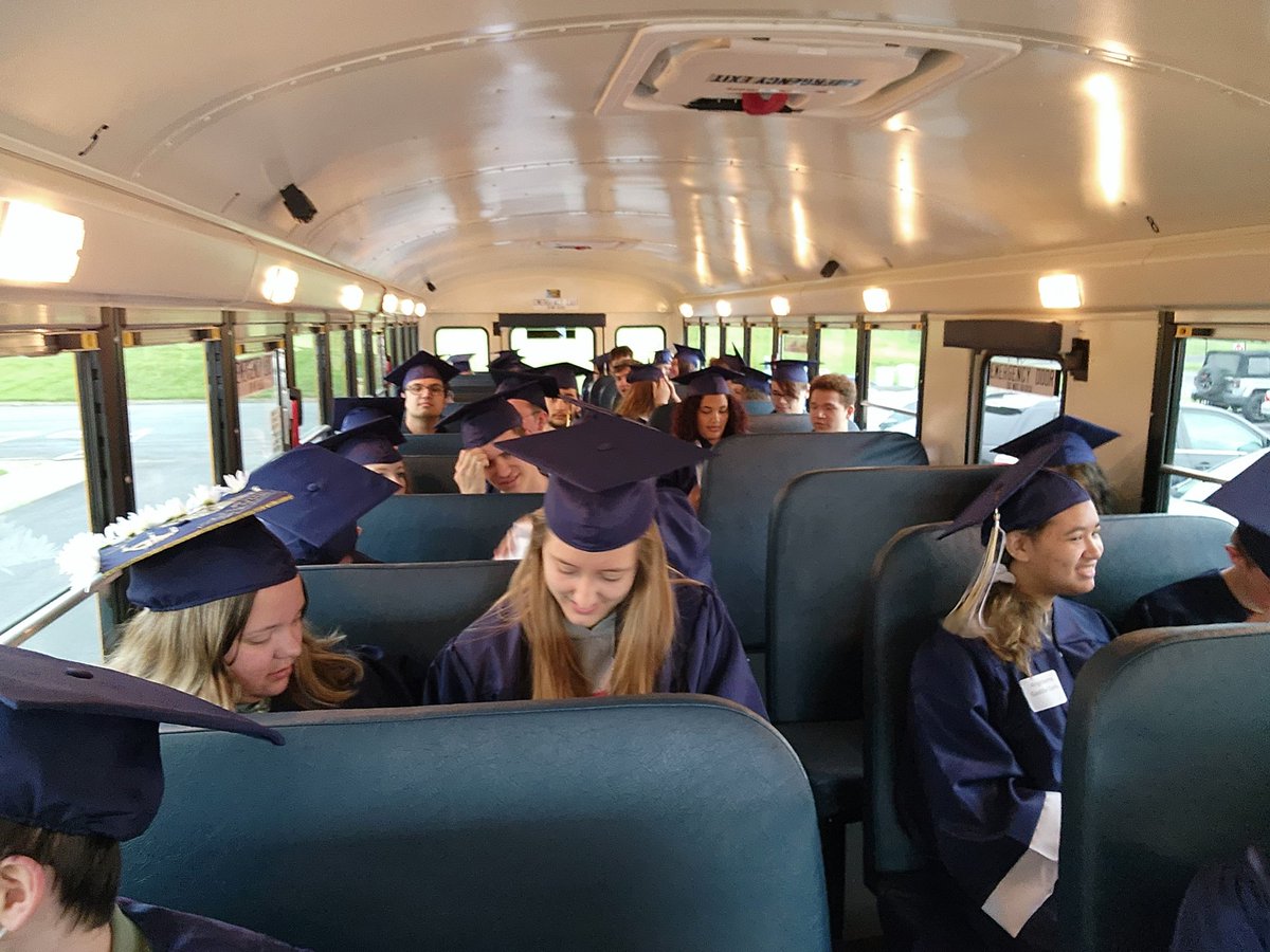 EisWorkforce's tweet photo. This is a GREAT day to be a Panther! Senior Walk is a wonderful tradition! So exciting to see these all grown up and ready to take on the world! https://t.co/nVQKIbs3tN