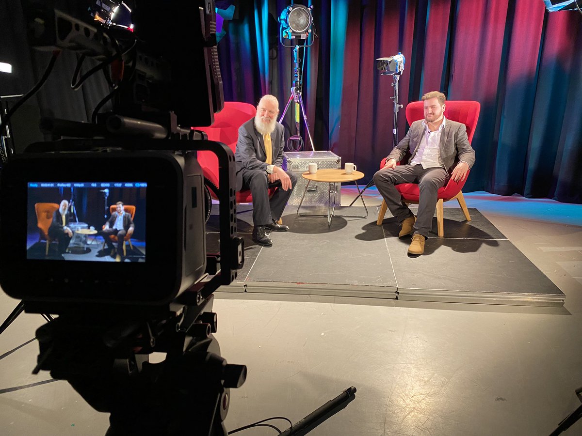 Isky11's tweet photo. @draig_arian @USWFilm Great fun to be part of a production with such a fine professional film crew. #Primetime 🤞✅ https://t.co/ef2ZN6aWGZ