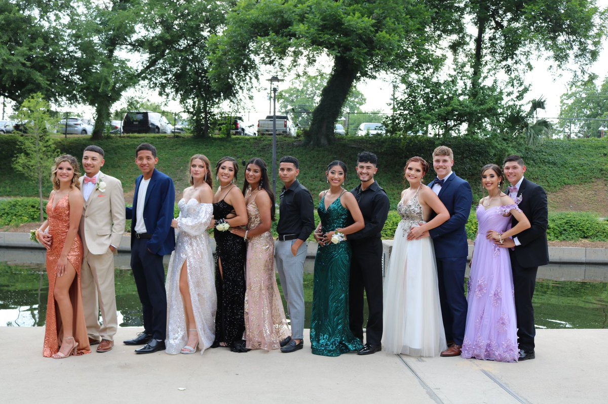 Saturday was SWHS Prom and some of our players wanted to share the moment!