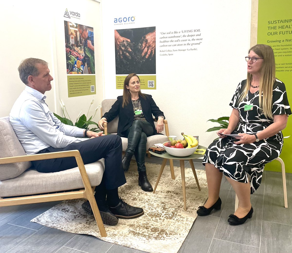 SusanneKat's tweet photo. @WDraijer &amp; @AlzbetaKlein highlighting that our farmlands can be a battery for carbon. What a great way to think about it! @yara store at the #WEF22 https://t.co/ESTUTgKnnY