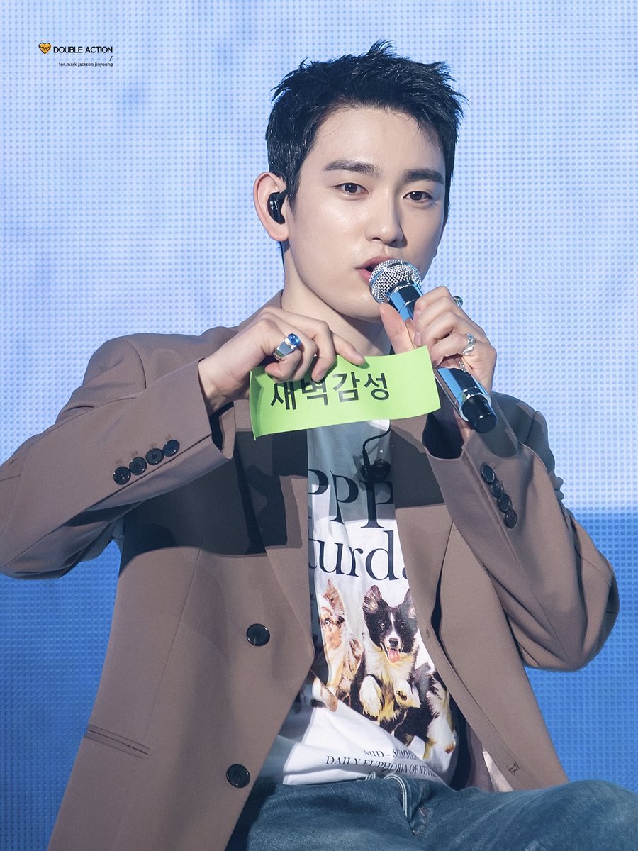 doubleaction_94's tweet photo. 새 벽 감 성 #GOT7 #갓세븐 #JINYOUNG #진영 #HOMECOMINGwithIGOT7 #GOT7컴백_기부니가조아NANANA https://t.co/SD0ImcmUjG