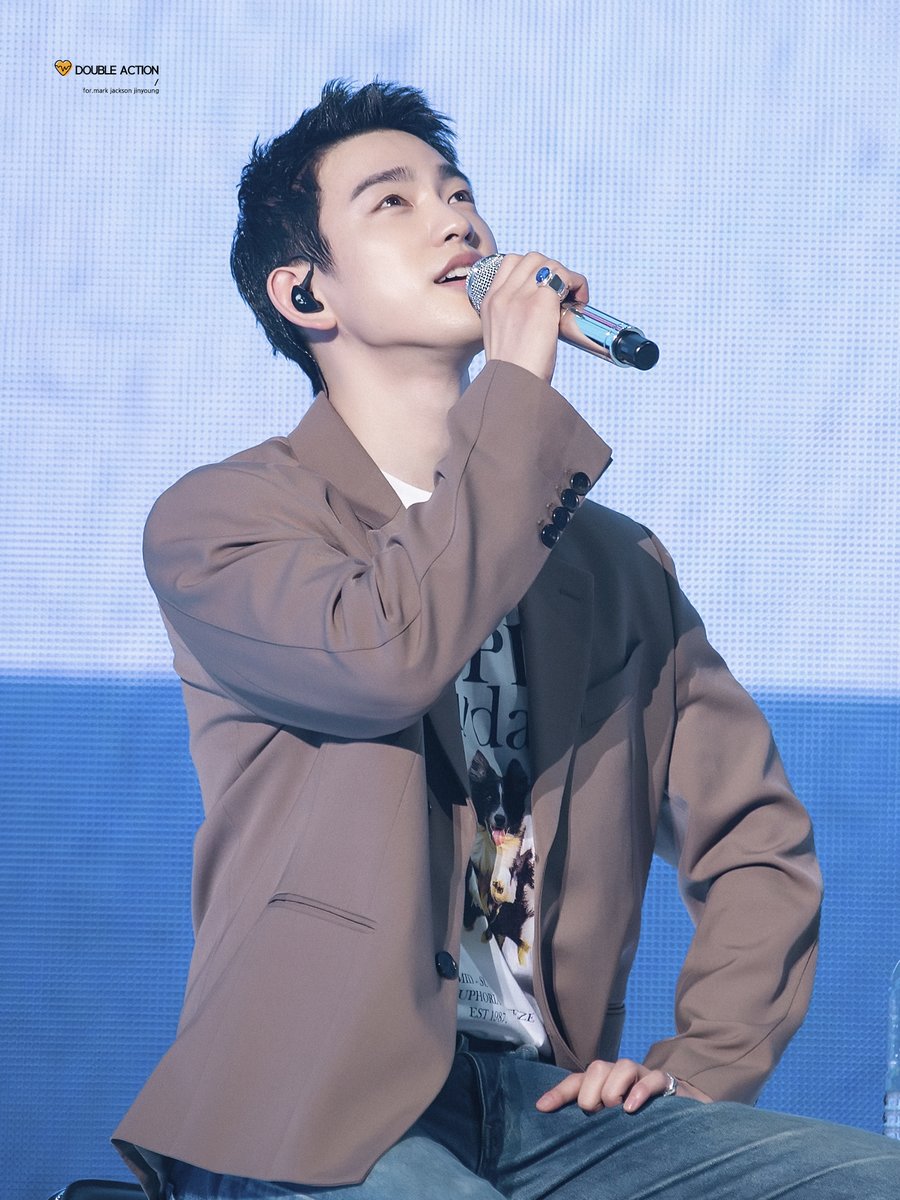 doubleaction_94's tweet photo. 새 벽 감 성 #GOT7 #갓세븐 #JINYOUNG #진영 #HOMECOMINGwithIGOT7 #GOT7컴백_기부니가조아NANANA https://t.co/SD0ImcmUjG