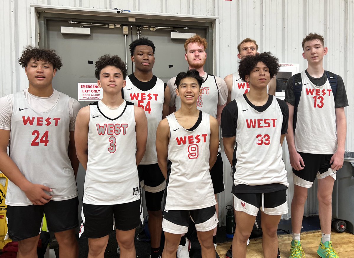 West Coast Select 16’s and 17’s went 7-0 this weekend in the Braggin Rights tourney this weekend! #nowyouknow 👊🏾