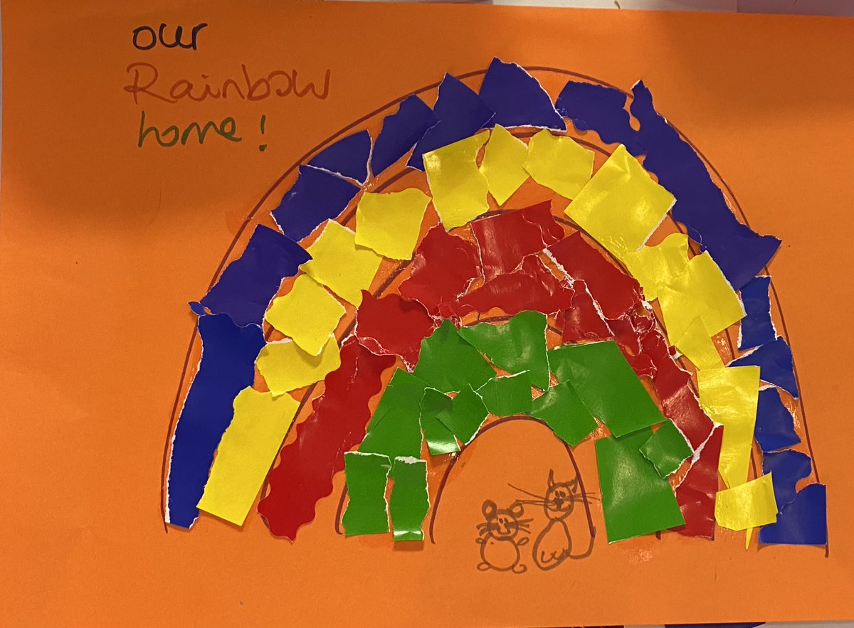 TheMACBelfast's tweet photo. A gorgeous session with @StillTelling and Shannon Yee (@ReassembledSA) yesterday for #LGBTQIAAwarenessWeek. My Family brought together kids of same-sex parent families for diverse storybooks and making art.
#MACCreativeLearning https://t.co/1tRTqNZiRK