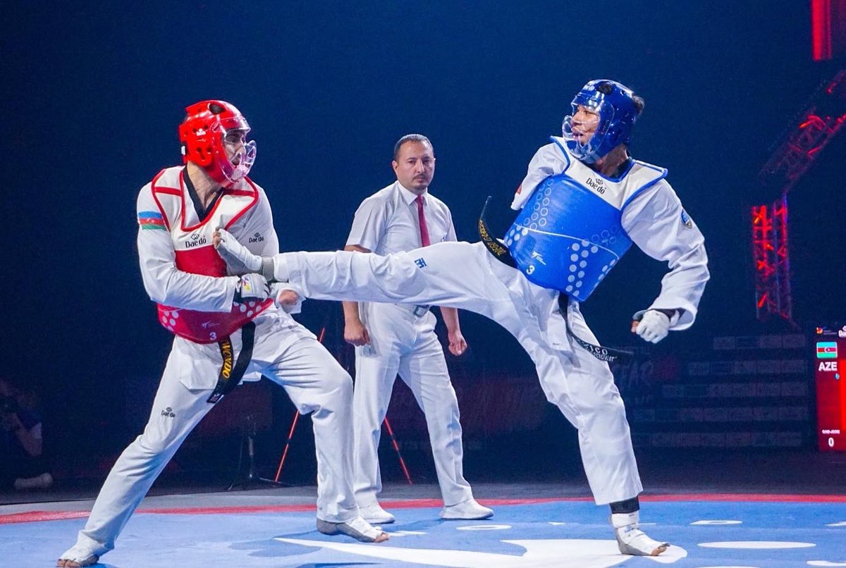 Campeonato Europeo🥇🇬🇧.          Escuchar el himno nacional lejos de tu país te eriza la piel y seguiré entrenando cada vez más duro para poder seguir escuchándolo🫵🏾🇲🇽.