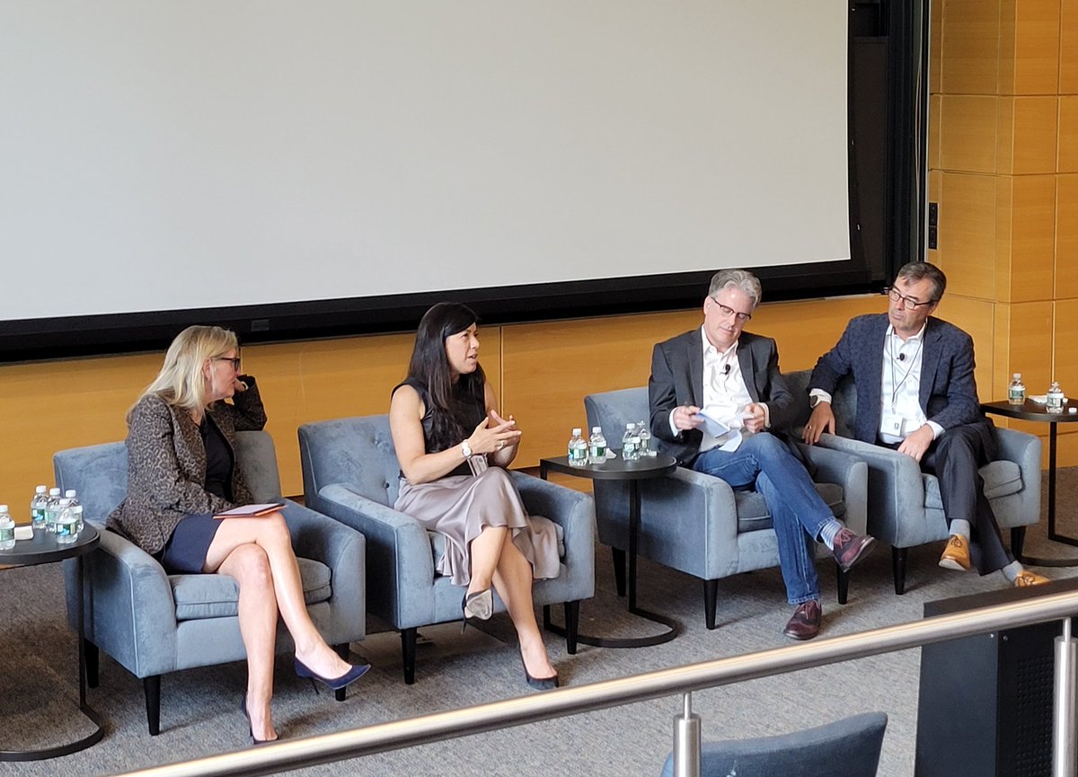TorresLuzardo's tweet photo. At @mitcio, @Mafabel01 calls for embracing risk tolerance and agility in IT.
"We can do things quickly in sprints and quickly see the value."
 #MITCIO https://t.co/HJYpWHKYtj