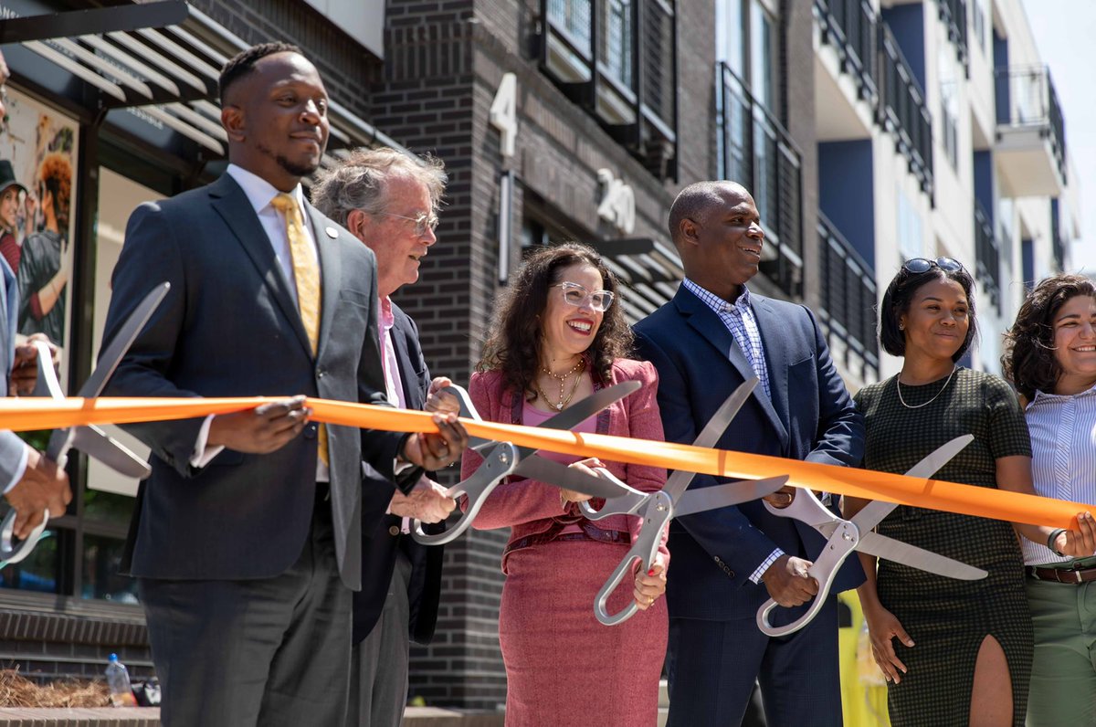 Thrilled to share grand opening of Marchon, mixed-use development with workforce housing at @MARTAtransit King Memorial Station. #transitorienteddevelopment   atlanta.urbanize.city/post/image-mar…