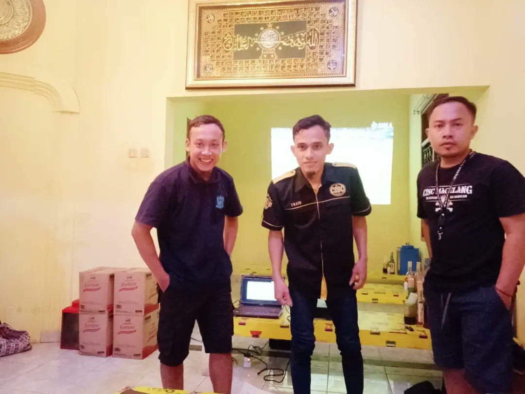 CISCmagelang's tweet photo. Alhamdulillah Finish Di Posisi 3, Semoga tahun depan bisa juara EPL Chelsea FC.
#ThisIsCISC
#ChelseaIndo
#CiscJtgDiy
#CiscMagelang
#MagelangAlwaysSangar https://t.co/a4J618cmTn