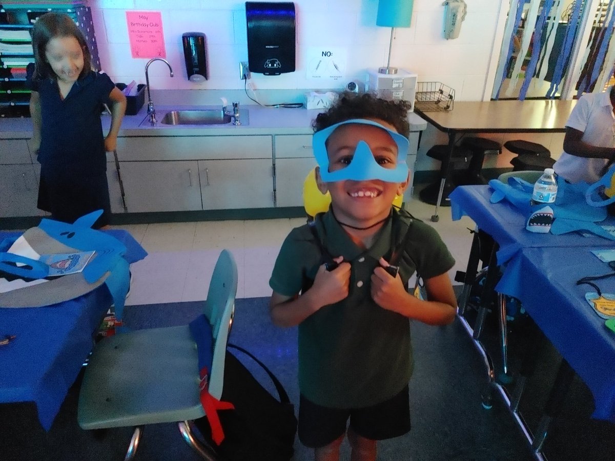 Miss Blakemore tweet media