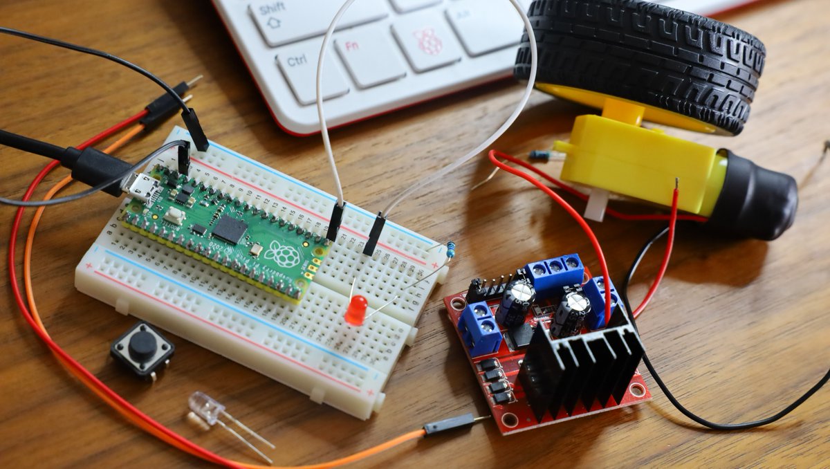 RaspberryPi_org's tweet photo. US-based educators, if you are in a K-12 public or charter school, you may be eligible to claim a free hardware kit thanks to our partnership with @InfyFoundation.

Sign up &amp; register here:https://t.co/zMDovw7Txt

#InfyPathfinders #CSEd #MakerEd https://t.co/Z46oi7qogz