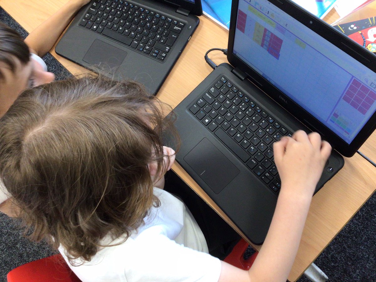 DeltaMerseyYr3's tweet photo. This afternoon, we are using spreadsheets and the tools within them to solve calculations π» @DeltaMersey #MPAComputing https://t.co/d3w8lTgKmn