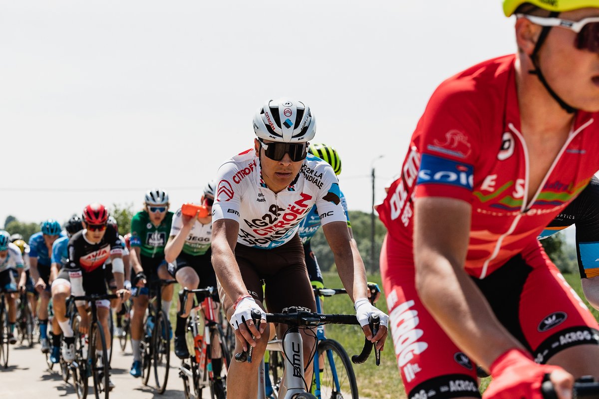 Une équipe soudée autour du leader <a href="/nielsmichotte/">Michotte Niels</a> sur la dernière étape des <a href="/J3Daxel/">SPIE Internationale Juniorendriedaagse</a>  ! 🤜🤛

Il n'aura manqué que 4 petites secondes ... 😕

📷 <a href="/gussevphoto/">Gurvan</a>