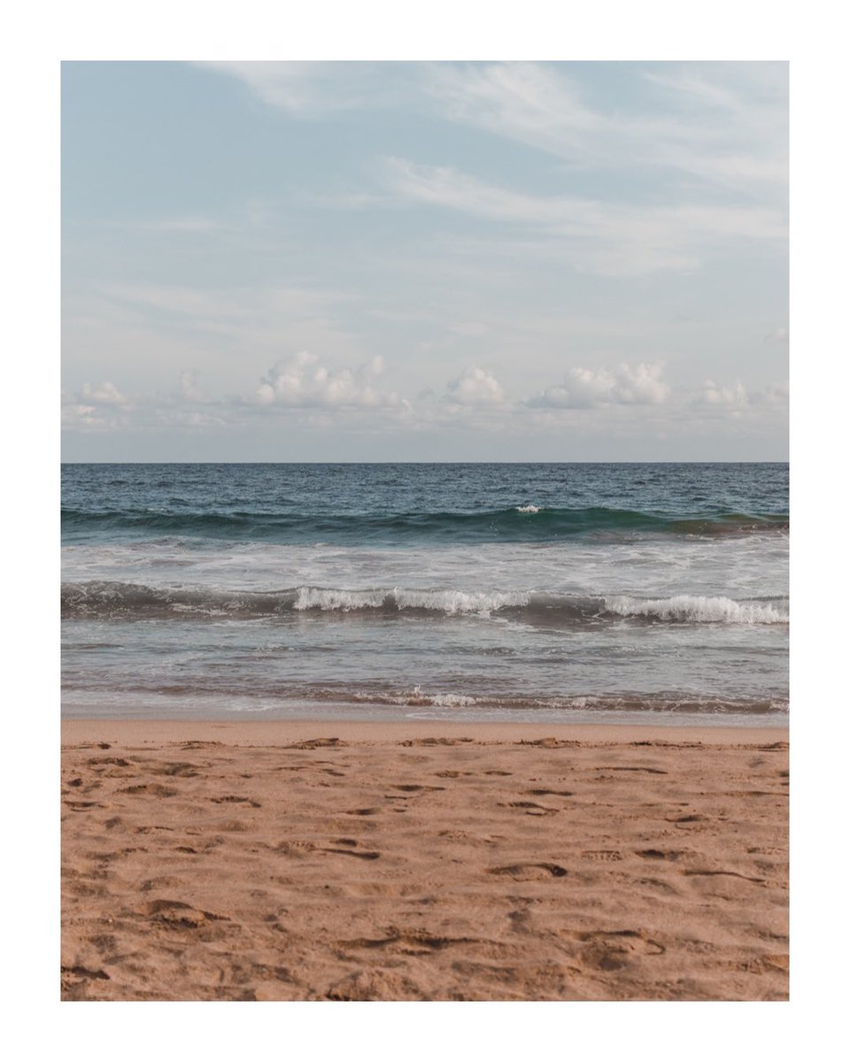 mnmlst's tweet photo. Yesterday has nothing for us. #minimalist #minimalism #nature #quotes #inspiration https://t.co/6OToI3b0bY