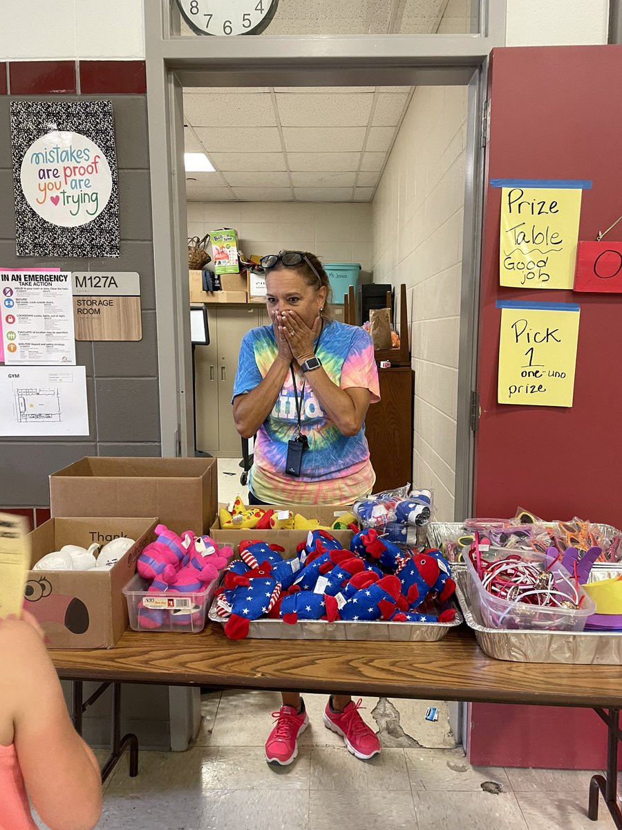 MrsDeHart7's tweet photo. Field day fun! @Buffalo_Creek1 https://t.co/UwLrCRDVdn
