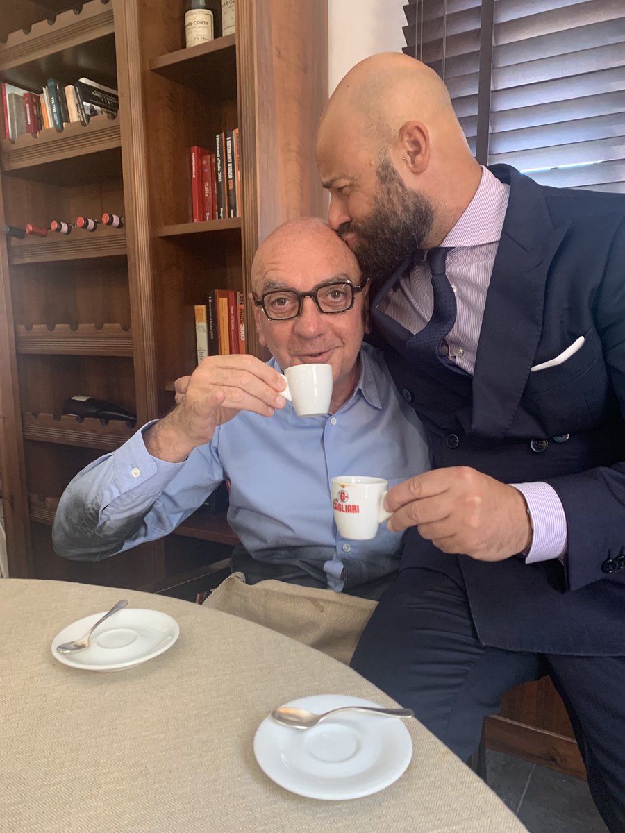 PLEASE GO TELL ELLON MUNSK HE CAN’T BUY US! ⁦@AnnaDotHart⁩ ⁦<a href="/EnricoVignoli/">Enrico Vignoli</a>⁩ ⁦<a href="/IsaacMcHale/">isaac mchale</a>⁩ ⁦<a href="/ojoyard/">Olivier Joyard</a>⁩ ⁦<a href="/pat_ou/">Patricia Meunier</a>⁩ ⁦<a href="/SanguenaGuelra/">Sangue na Guelra</a>⁩ ⁦<a href="/Nicholasgill/">Nicholas Gill</a>⁩ ⁦<a href="/MelindaJoe/">Melinda Joe</a>⁩ ⁦<a href="/lenna/">popEating</a>⁩ ⁦<a href="/KARYLMT/">Karime LMT</a>⁩ ⁦<a href="/sanlastra/">Santiago Lastra</a>⁩ ⁦@arvekrognes⁩