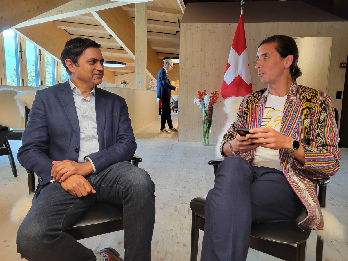Cointelegraph's tweet photo. Smiles in Davos. 

We spoke to Sameer Chauhan, director of the United Nations International Computing Centre. #Davos2022 #CTDavos #WEF22 

Subscribe to our YouTube channel to catch this and more: https://t.co/l1uL54PAD1 https://t.co/qp0b83DgRu