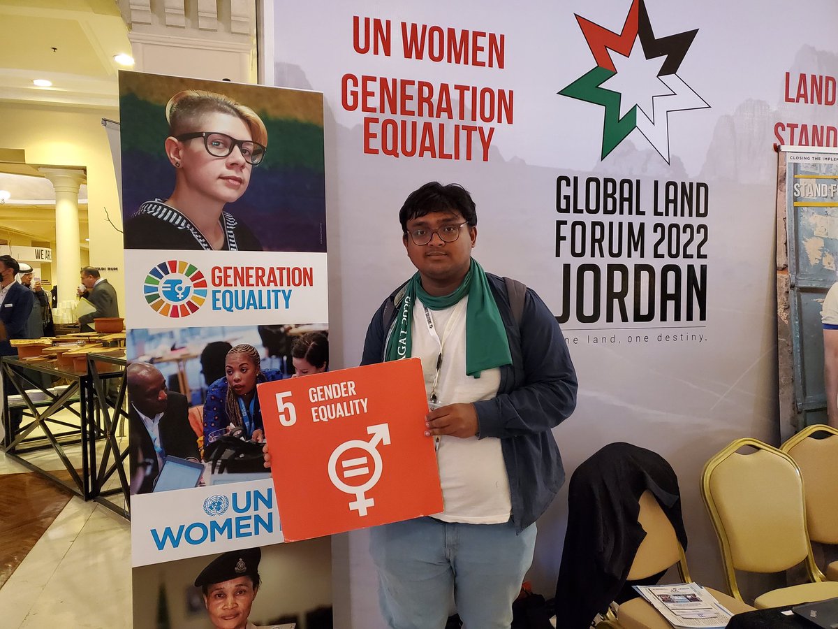 vengenyirongo's tweet photo. Young #genderequality advocates for women's land rights are learning about #GenerationEquality and #EconomicJusticeandRights at the #LandForum2022 

@swadhinatwit @UN_Women https://t.co/bwHKQKSqIW
