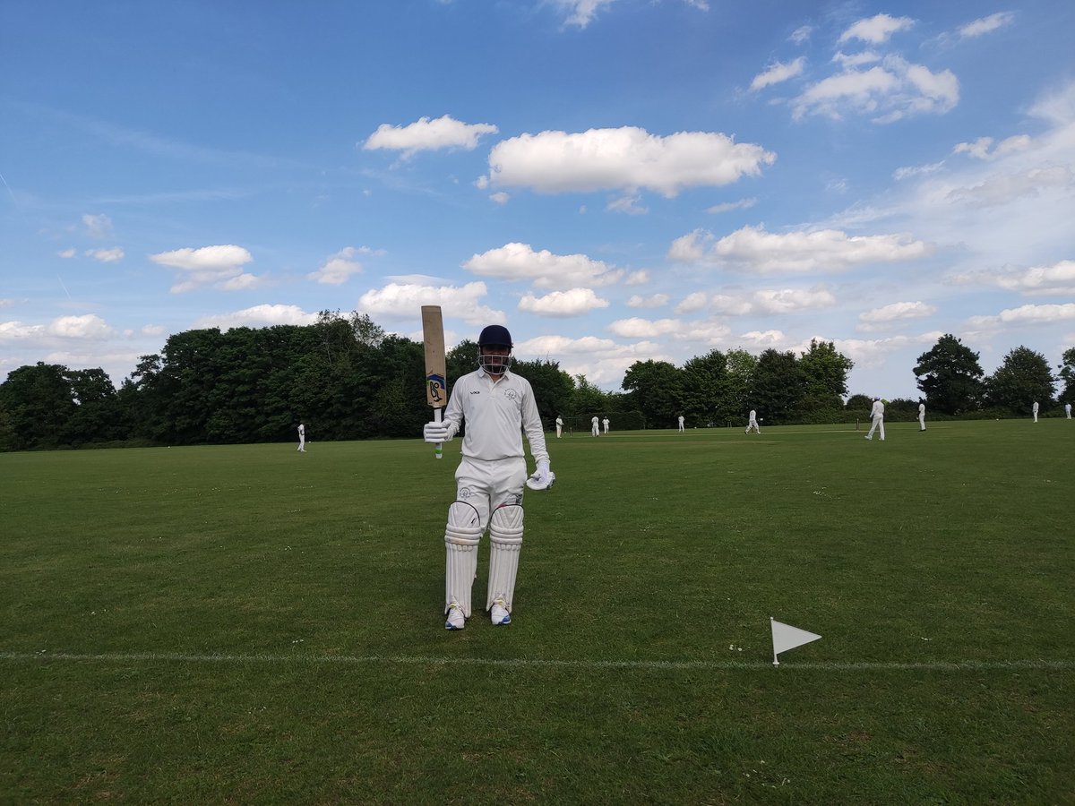 WCBXI's tweet photo. The boys picked up a 75-run win yesterday. @WillingaleCC were excellent hosts with a scenic village ground, the pictures don't do it justice!

WCB: 205/5 (35)
🏏 @KunwarMayank 53* @supern15h 33*
Willingale: 130/9 (34.2)
🎳 Vijay 3-16 @bhardwaj10991 2-24

#Cricket #Sunday #Essex https://t.co/JDtJDI7VOt