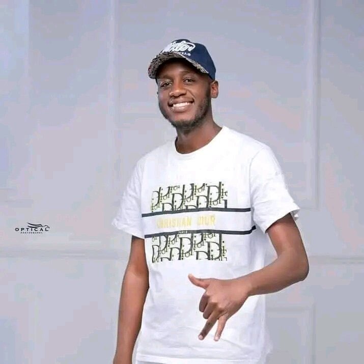 CKajamu's tweet photo. Too Ghetto Too Gutter! Rest In Peace King. We've lost a great one 😔 https://t.co/Ej1lHPbk4g