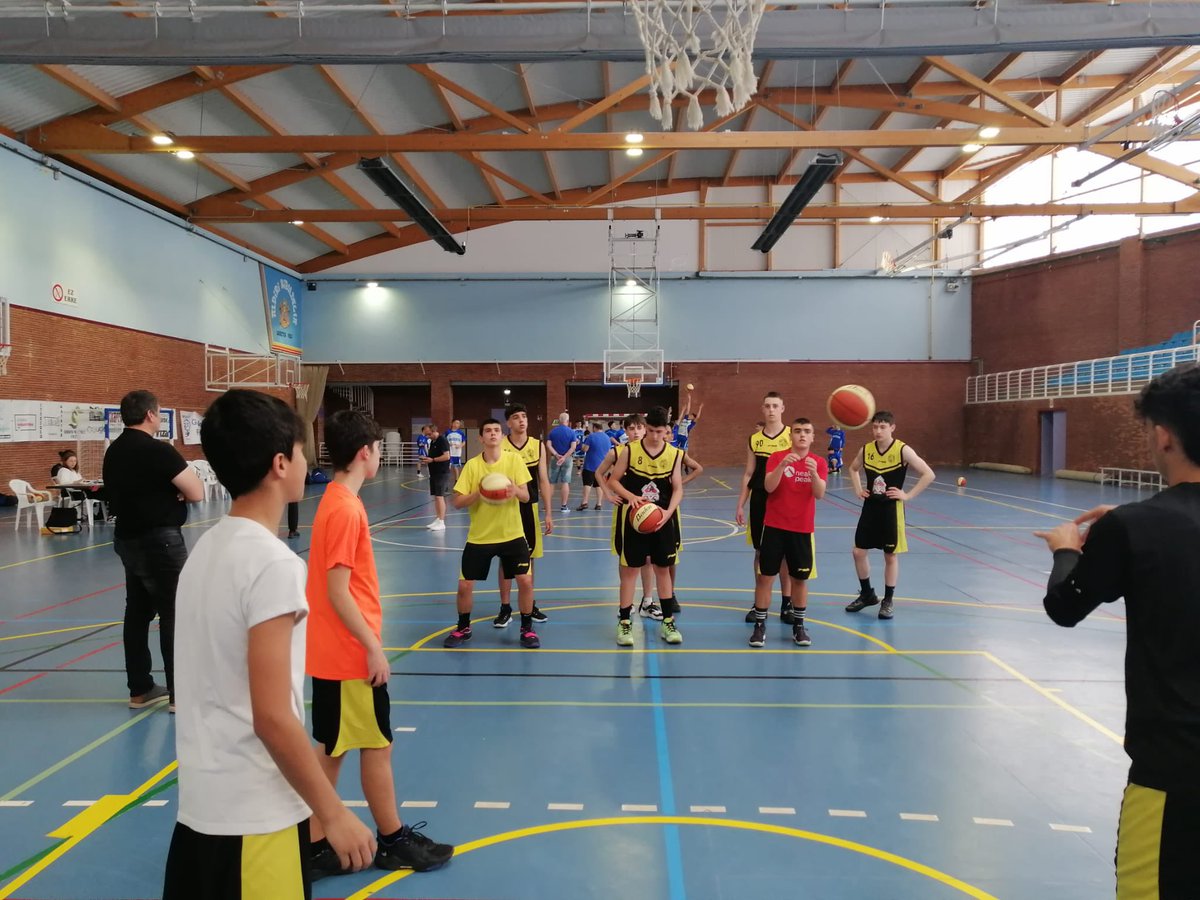 Eibar Saskibaloia tweet media