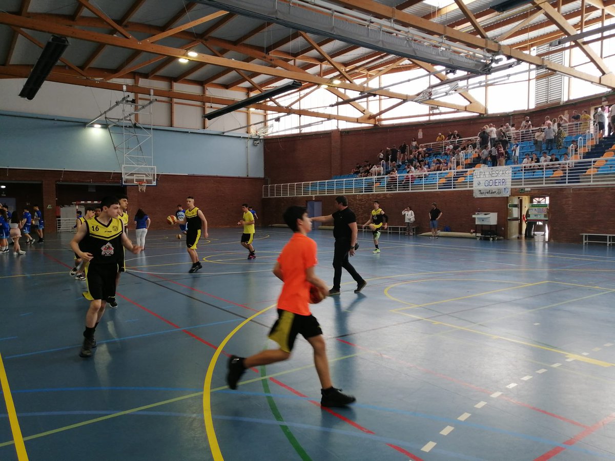 Eibar Saskibaloia tweet media