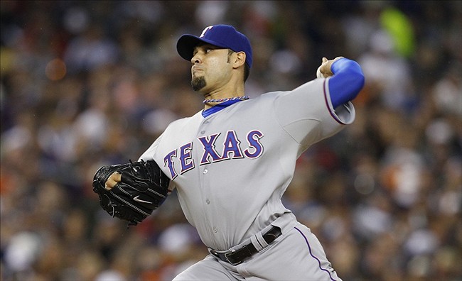 Happy Birthday to former pitcher Mike Gonzalez. 