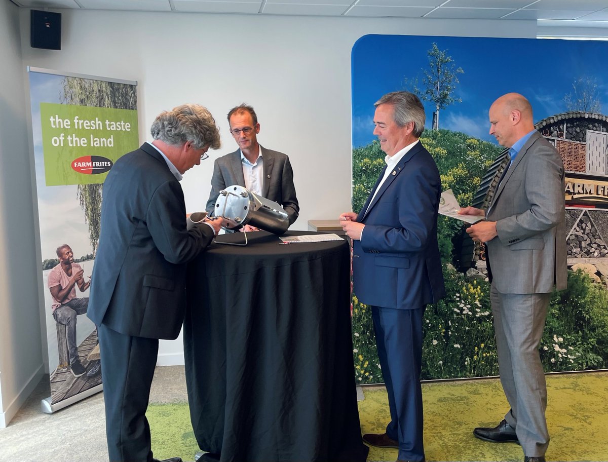 Op naar een duurzame fritesketen. @Groenecirkels partners: <a href="/farmfriteshq/">Farm Frites</a> <a href="/WURenvironment/">WUR Environmental</a> @HAShogeschool en de provincie Zuid-Holland verlengen samenwerking met 3 jaar. Lees meer👉
bit.ly/3yTKFJn