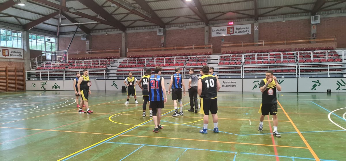 Eibar Saskibaloia tweet media