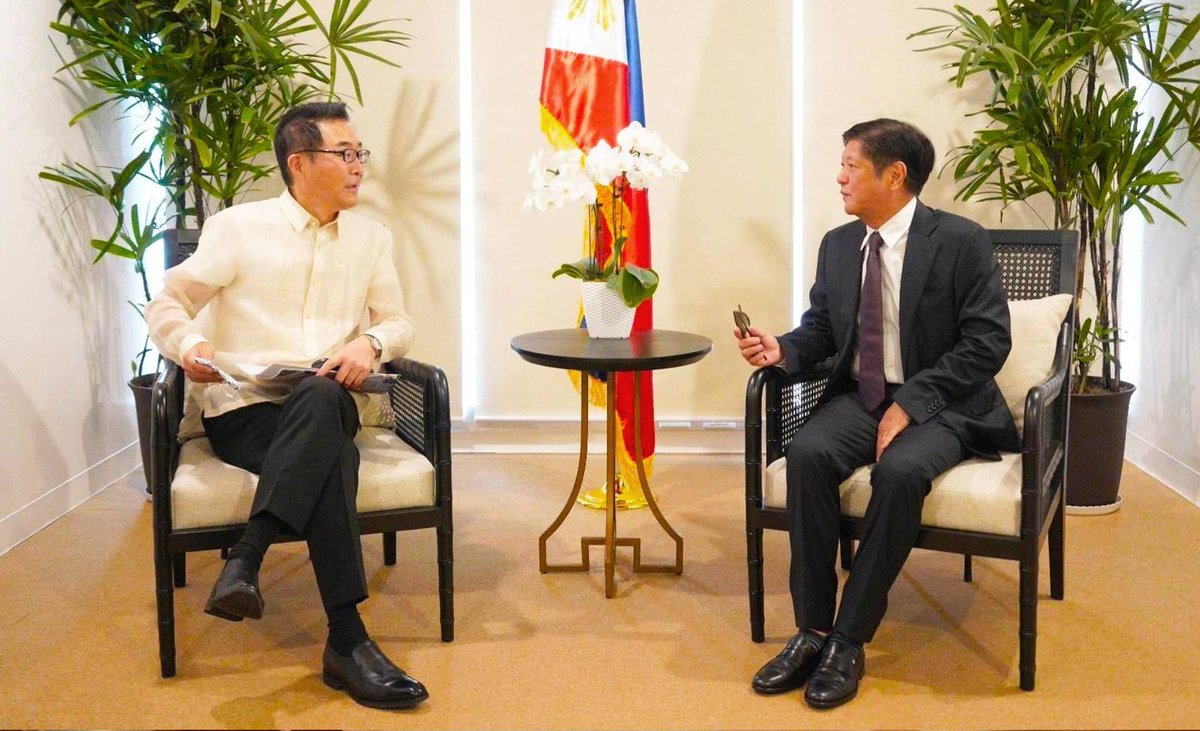 bongbongmarcos's tweet photo. Grateful to Ambassador Koshikawa Kazuhiko for the fruitful discussion on how the Philippines and Japan can work together to further improve our transportation and infrastructure. https://t.co/avWXoTQCyV
