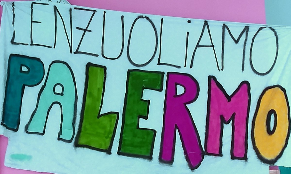 ginugiola's tweet photo. #Lenzuoliamo #Palermo campeggia atrio Liceo #VoltaMI
di via BenedettoMarcello accanto #Giardini #Falcone #Borsellino
Onore ai caduti #vittime #mafia
Monito per non abbassare MAI guardia
@VivMilano @franco_sala @EmilianoVerga @GiovannaDiTroia @baratto_m @MAURI195 @BomprezziMarco https://t.co/ZxzuyGep1W