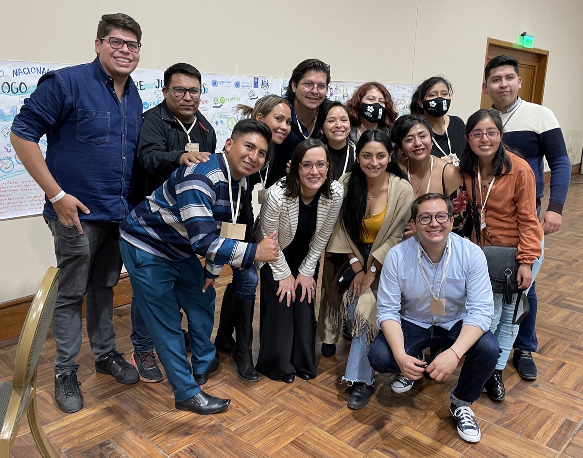 adom_bolivia's tweet photo. Cada encuentro es más desafiante que el anterior pero también más constructivo! 🤝♥️🕊Muchísimas gracias a @PNUDBolivia por hacernos parte del indispensable trabajo por una #PazPositivaParaBolivia a través del Diálogo Generativo entre juventudes.
#MesaPazPolarización https://t.co/lfyA49X2dN