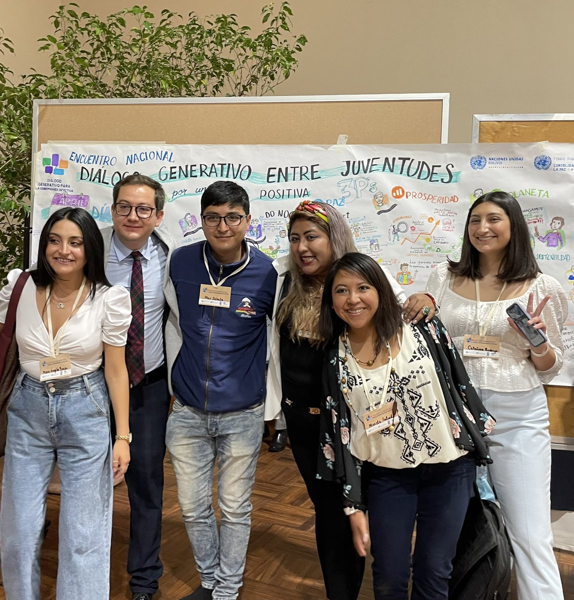 adom_bolivia's tweet photo. Cada encuentro es más desafiante que el anterior pero también más constructivo! 🤝♥️🕊Muchísimas gracias a @PNUDBolivia por hacernos parte del indispensable trabajo por una #PazPositivaParaBolivia a través del Diálogo Generativo entre juventudes.
#MesaPazPolarización https://t.co/lfyA49X2dN