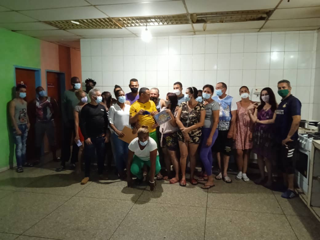 Los héroes de batas blancas de la Misión Médica Cubana, 59 años llevando salud y esperanza; enfrentado pandemias y desastres naturales. #CubaCoopera #CubaPorLaVida <a href="/unidad_central/">Unidad Central de Cooperación Médica</a>  <a href="/cubacooperaven/">Brigada Médica Cubana en Venezuela</a> <a href="/cubacooperaVE_D/">Misión Médica Cubana Delta Amacuro</a> @CDIRaulMasa <a href="/CatHDAmaya/">CAT Hernando Dionisio Amaya</a> <a href="/CDISIMONBOLIVA1/">CDISIMONBOLIVARDA</a>