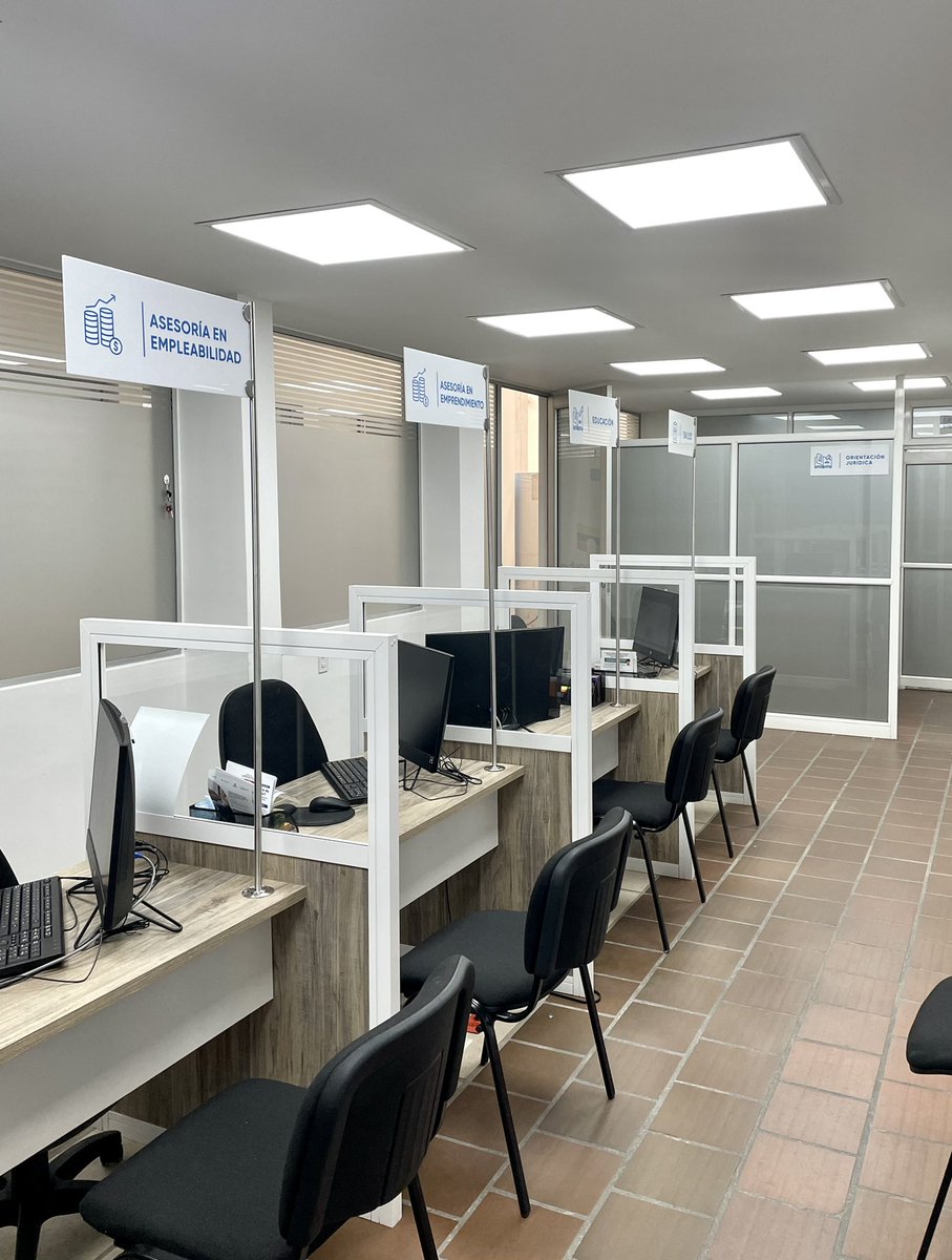 lgomez4's tweet photo. Los #CentrosIntegrate son la puerta de entrada para que las personas migrantes, retornadas y de acogida encuentren soluciones integrales a sus necesidades. Hoy se abre en Cúcuta el segundo de 9 de estos Centros que le apuestan a la integración en las ciudades @GciaFronterasCo https://t.co/8T2doTR6Oe