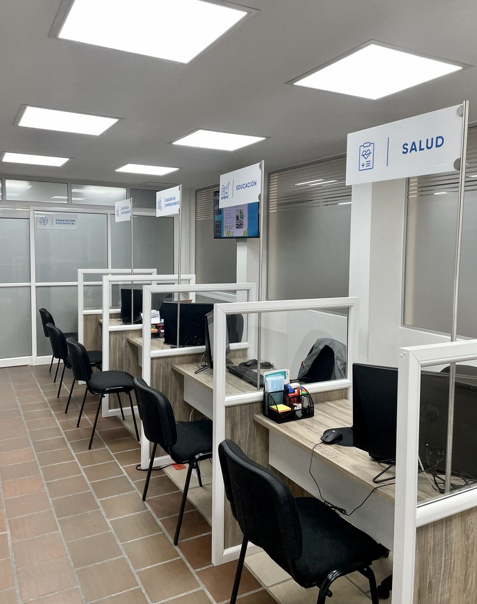 lgomez4's tweet photo. Los #CentrosIntegrate son la puerta de entrada para que las personas migrantes, retornadas y de acogida encuentren soluciones integrales a sus necesidades. Hoy se abre en Cúcuta el segundo de 9 de estos Centros que le apuestan a la integración en las ciudades @GciaFronterasCo https://t.co/8T2doTR6Oe