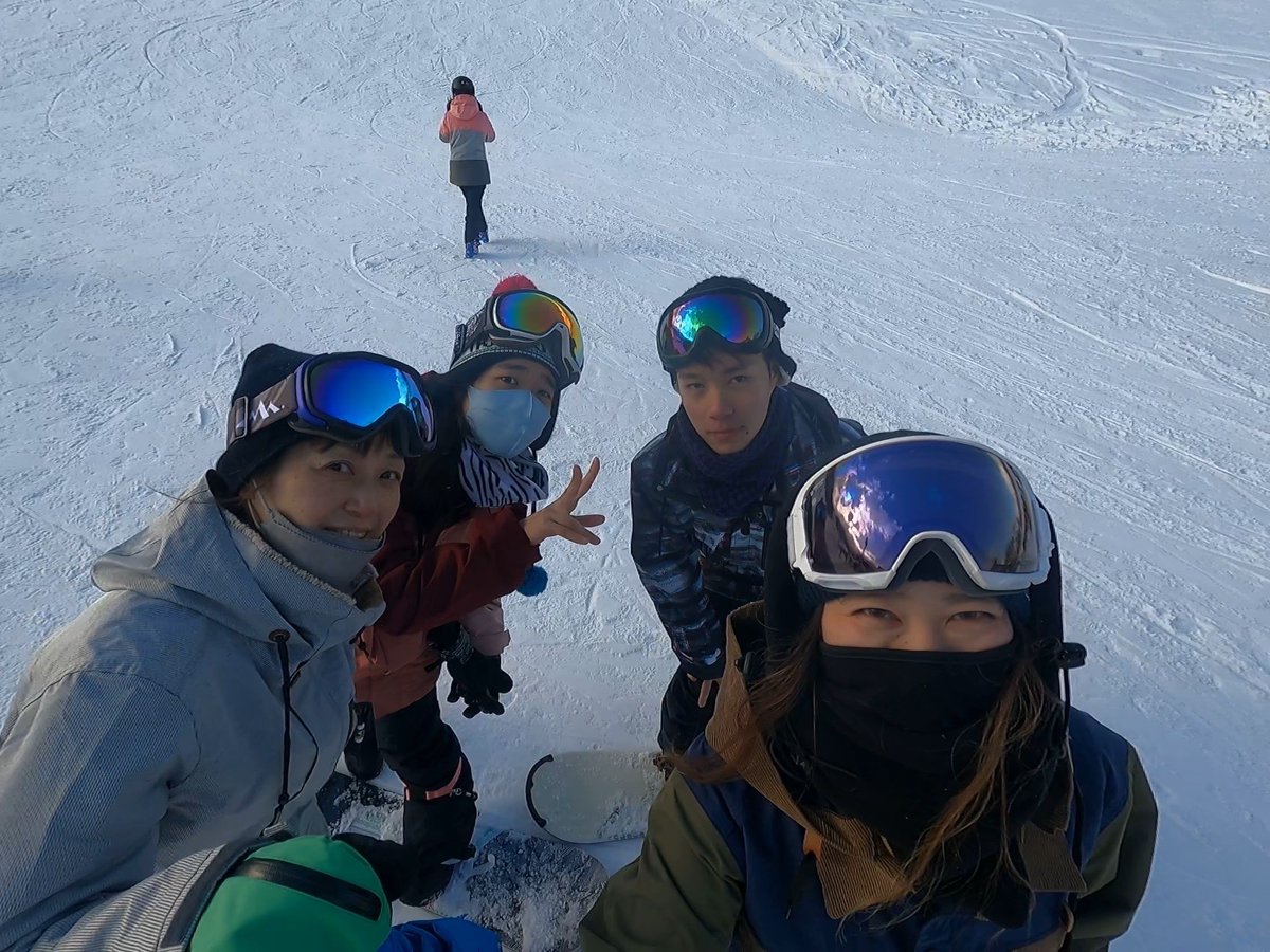 ReNa6311's tweet photo. 21-22シーズン　Ryuoo
篭る予定ではなかったのだけど
やっぱり篭っ���しまった9シーズン目。
10シーズンまではやりきるか？
そろそろローカルと言われたい←
#長野 #住み込み #リゾバ #スノーボード #竜王スキーパーク https://t.co/7hZjvT8cwF