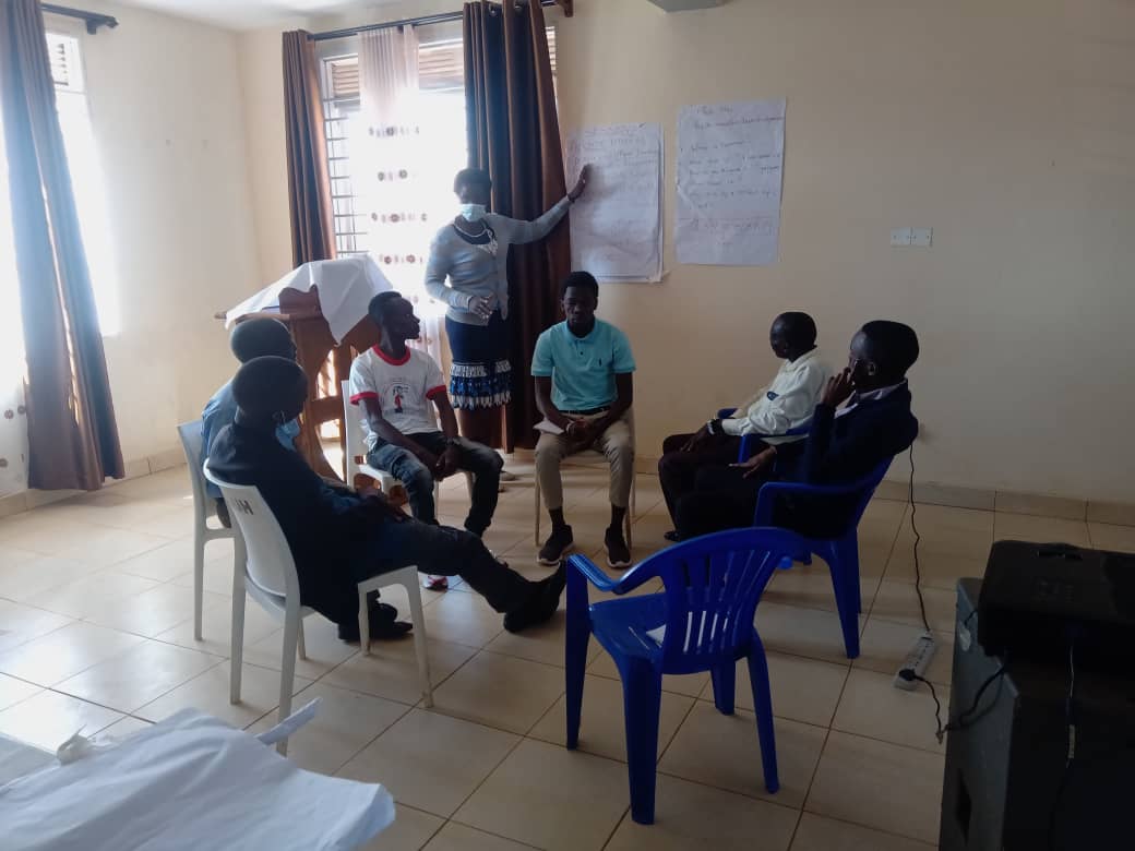 SeekGsp's tweet photo. During the training session in Mukono district, GSP trained groups were able to come up with affordable income generating activities in order to reduce poverty which leads to depression.
#gsptraining
#gspfordepression
#gspincomegeneratingactivities
@Makerere
@MinofHealthUG https://t.co/tFiDayqQku