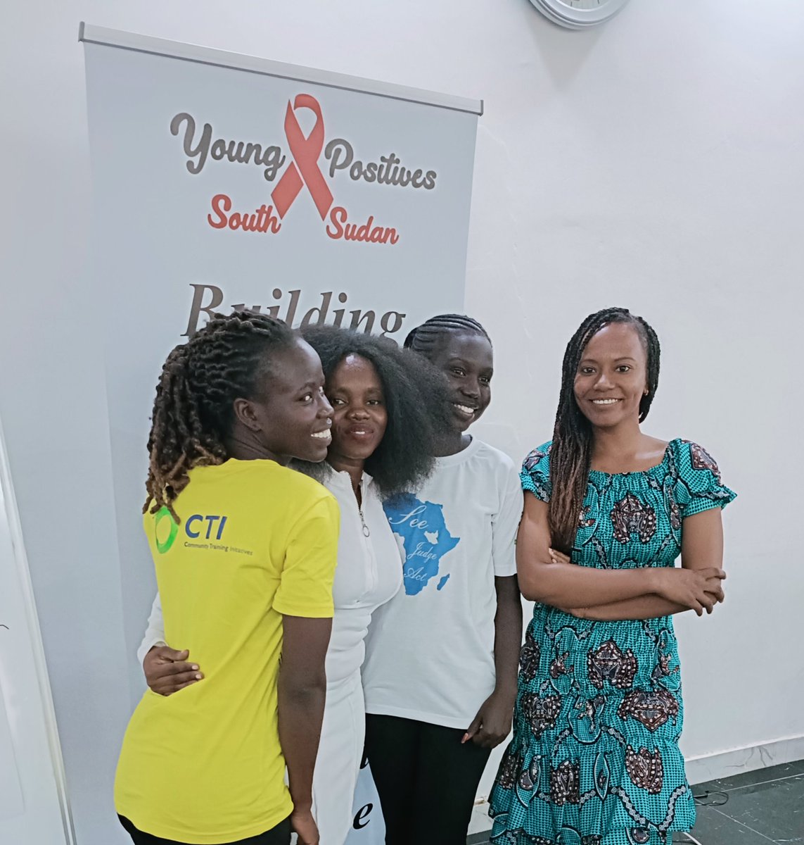 iskail_kathia's tweet photo. I was privileged to have attended the Mental Health Awareness Workshop organized by #YoungPositivesSouthSudan
One of the Facilitator Juan Mule who is a Mental Health Advocate shared an overview about Mental Health and Mental Wellness 
#MentalHealthIsAHumanRight

#SSOT https://t.co/mgLhSF0BP7