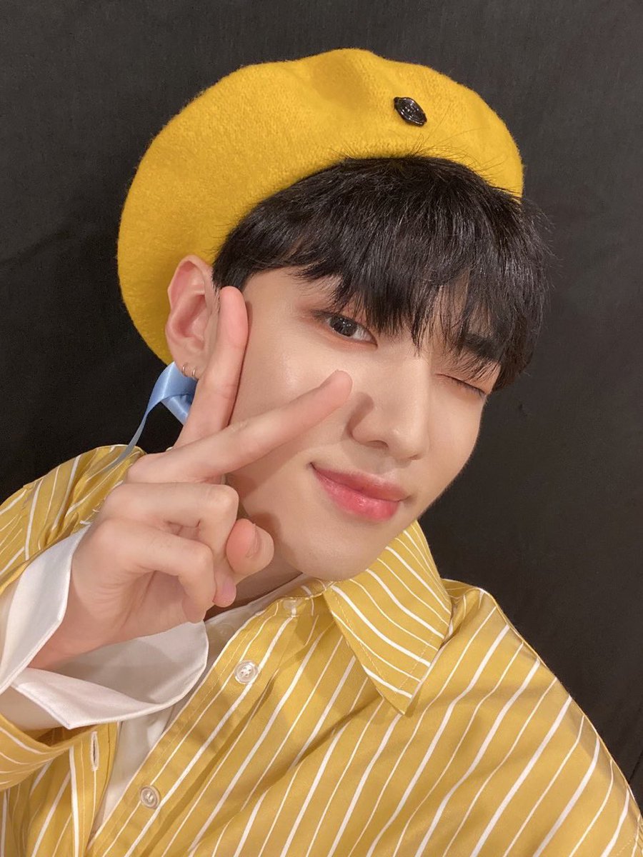 dkz_dy's tweet photo. #재찬 #JAECHAN 
오랜만에 아리들과 함께하는 무대라 너무 좋다😊 https://t.co/Gr92hJ36qn