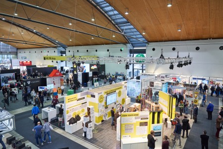 KA_digital's tweet image. Das Future Lab 2022 auf der #LEARNTEC2022 ist ein multisensorischer Smart Learning Playground auf Basis von IoT, XR &amp;amp; AI. 

Auf über 200 qm lädt das #LearnLab2022 dazu ein, Zukunftstechnologien kennenzulernen &amp;amp; live zu testen. 

checkpoint-elearning.de/veranstaltunge… 

#KarlsruheDigital