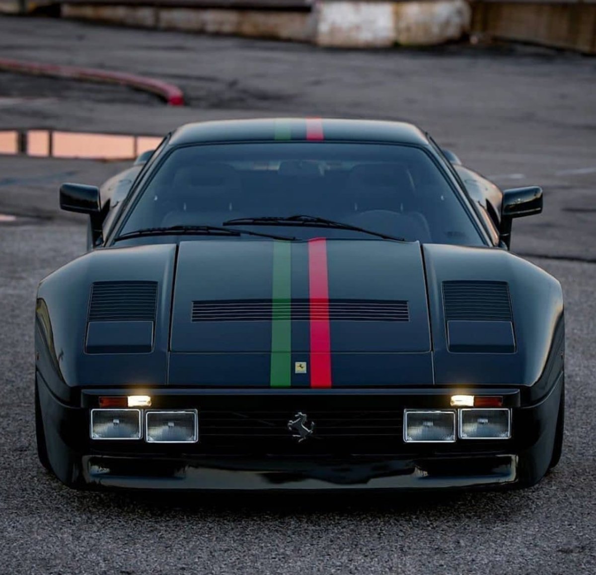 ItaliAuto's tweet photo. 👿  #Ferrari 🇮🇹 288 GTO https://t.co/UtXQkINlel