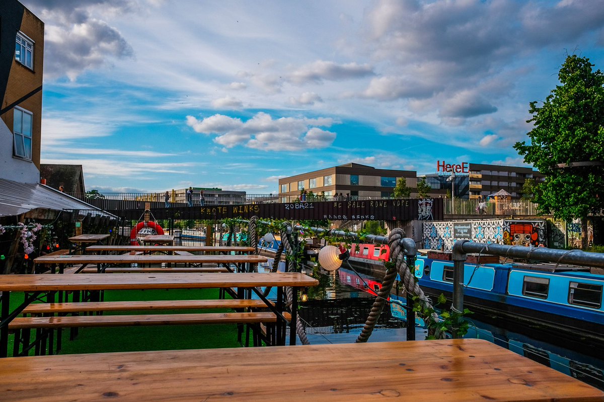 hipabroad's tweet photo. Hackney wick
#fujifilmx70 #London #hackneywick #eastlondon #londoncanals #londonweekends #canalboats #fujifilm #filmsimulation https://t.co/BGCESN11v7
