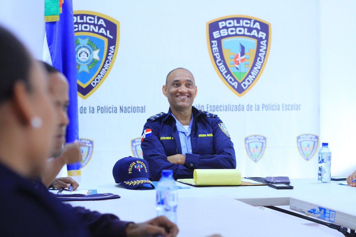 policiaescolard's tweet photo. ¡Buenos días ! 🙂

“La alegría reside en la alegría del logro y en la emoción del esfuerzo creativo.” 

-Franklin Roosevelt 

#PolicíaEscolarRD #PolicíaEscolar #PolicíaNacional #SeguridadEscolar #FrasesInspiradoras #Cecape #FranklinRoosevelt https://t.co/VPlWYUxxIV