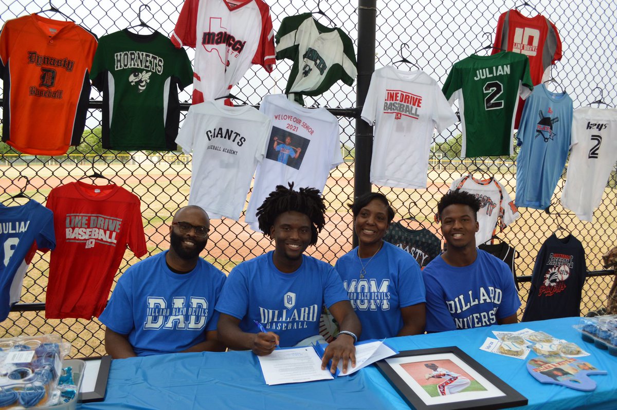 I'm excited about my Commitment to <a href="/BleuDevilBSB/">Dillard University Baseball</a>. I thank my Parents, Friends, Family &amp; Coaches along my journey. Thanks to <a href="/CoachPage_/">Davis Page</a> <a href="/DFWPostGrad/">DFW Post Grad Baseball</a> for a year of development. Big Thanks to <a href="/CoachTGrant42/">Trennis Grant⚾⚾⚾</a>  <a href="/GeauxDU/">Dillard Athletics</a>  <a href="/du1869/">Dillard University</a> for this opportunity. 
We coming home!
Geaux Bleu Devils