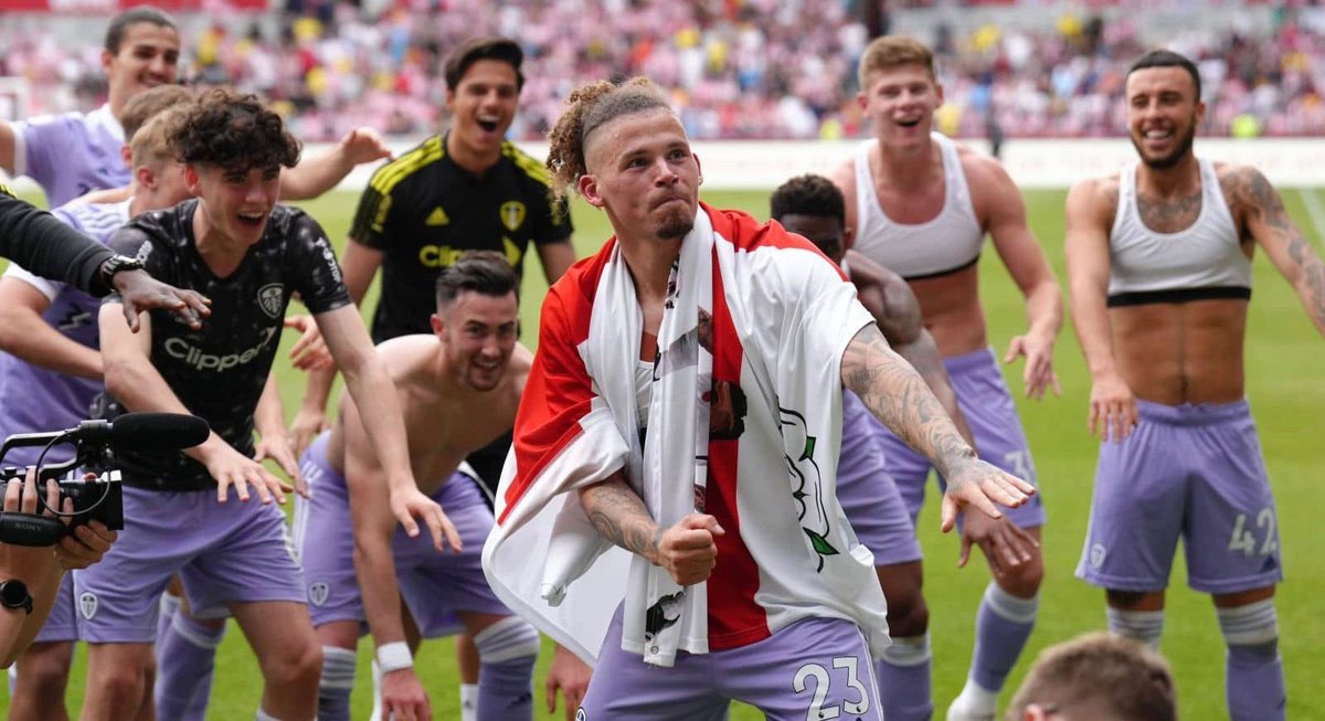 Kalvinphillips's tweet photo. We never do it the easy way 😅 What a result to end a season of ups and downs... no matter what we’ll always give our all for this club and fight until the very end 🙌🏼 Thanks for sticking with us through thick and thin 🤍 #MOT https://t.co/VuKxbQc2G6