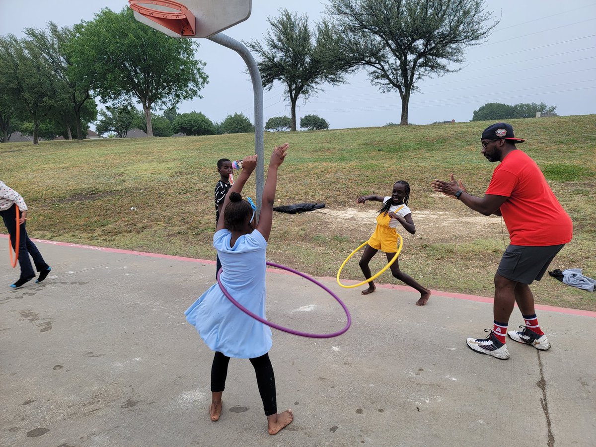 tilleylcfb's tweet photo. Perfect day for Field Day! @McWhorterES @CFBISD https://t.co/YecvtXjFNl
