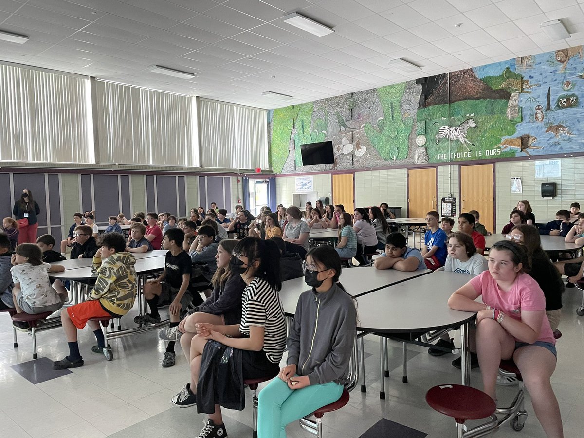 SeekonkPS's tweet photo. The @AitkenES gr. 5 students getting the chance to check out the @HurleyMiddle with the help of some amazing 8th graders! #SeekonkPS #Rising6thGraders https://t.co/FqbkVJ1IYz