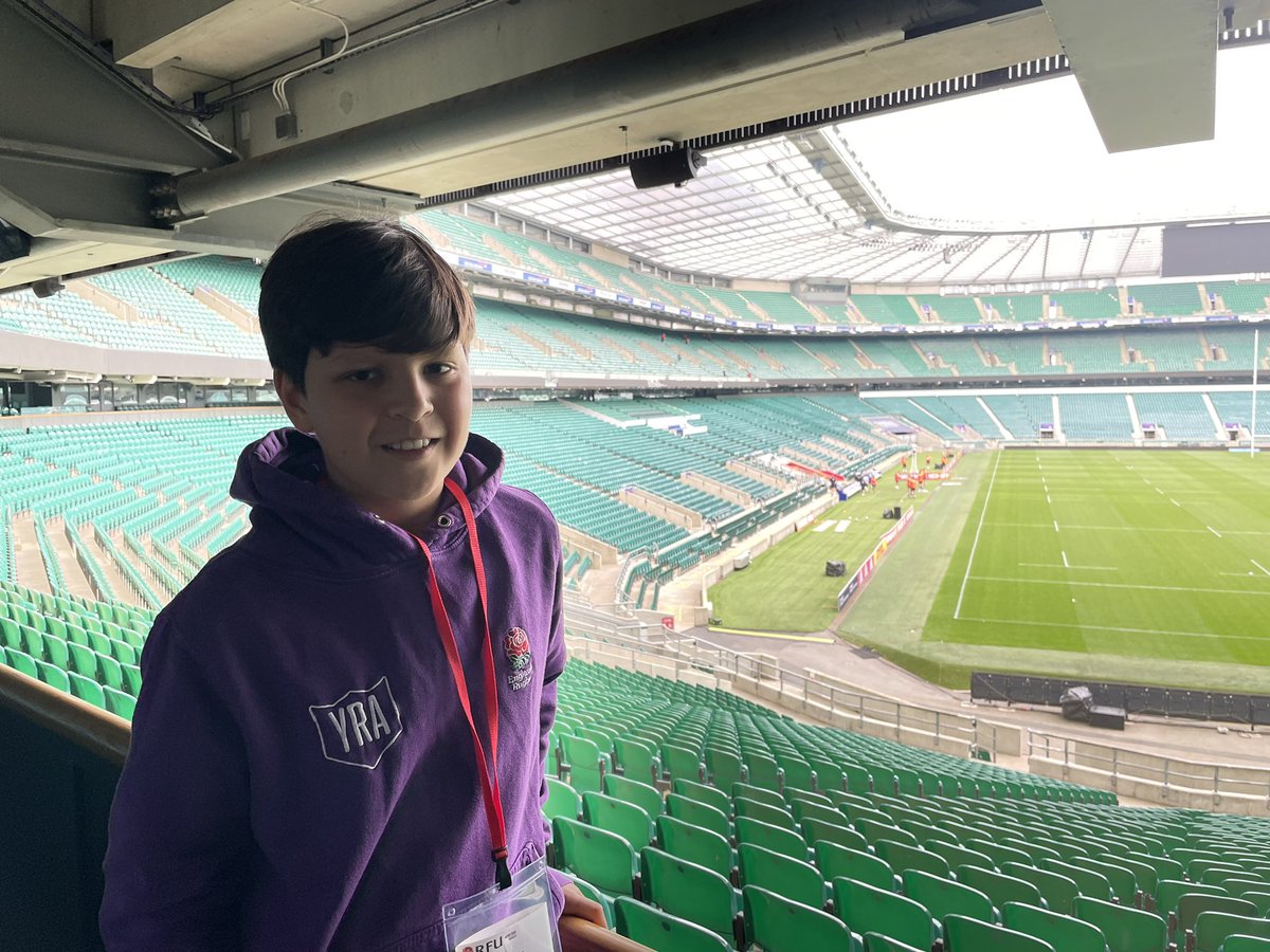 CHSJuniorSport's tweet photo. A big day for #ArthurTheRef so far at @EnglandRugby… now delving into match reviews with @ChrisRidley1993 &amp; @tomfole ! https://t.co/YpxcGJsRQ3